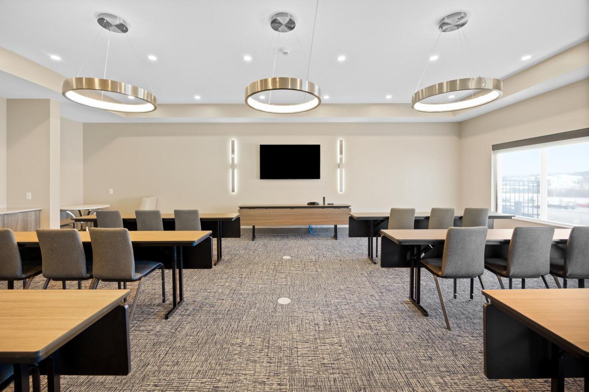 Best Western Plus Marquette Hotel & Suites Екстер'єр фото